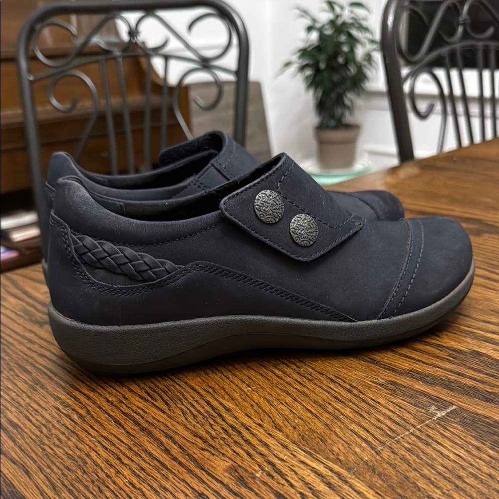 Aetrex Women's Karina Monk
DJ Navy Shoes w/ Button Detail Orthotic Sz 7.5-8